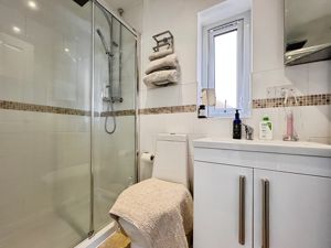En suite- click for photo gallery